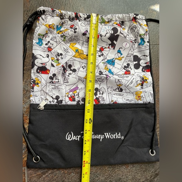 Disney World drawstring Mickey comic strip back pack. - Picture 9 of 9